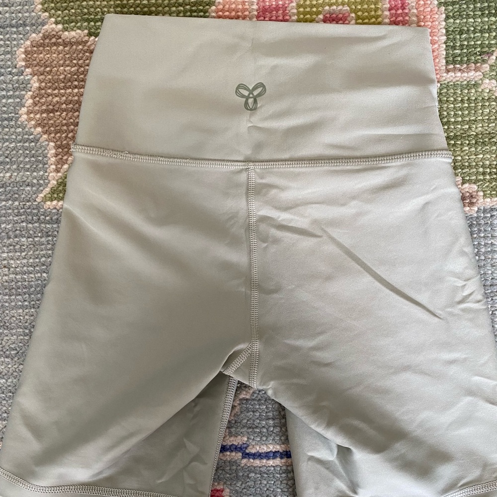 TNA biker shorts 5” - size S